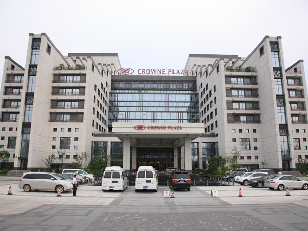 凱洲皇冠假日酒店